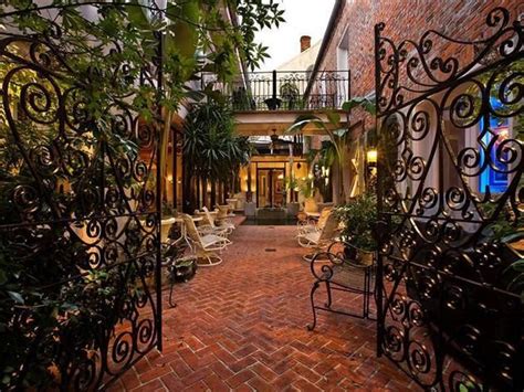 Courtyard Of Historic Home In New Orleans New Orleans French Quarter