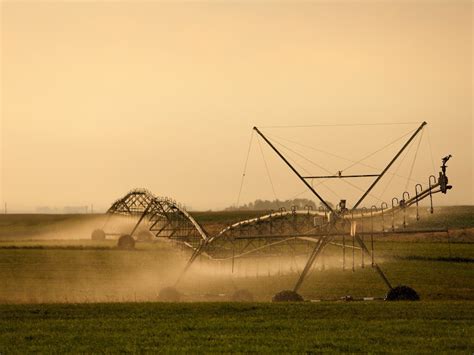 Centre Pivot Irrigation Everything You Need To Know Agrifoodsainfo