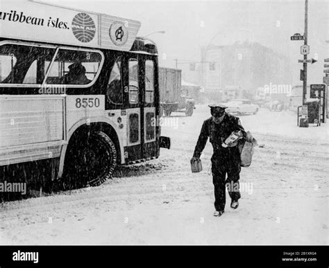 Snow In New York 1967 Stock Photo Alamy