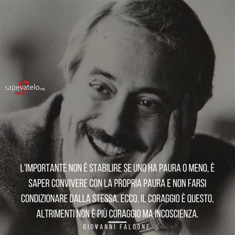 Nell'elenco puoi trovare frasi famose, divertenti e inedite. Aforismi, citazioni e frasi sul coraggio e la forza ...