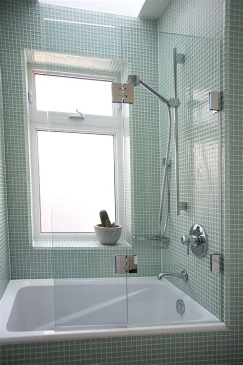 glass doors  bathtub homesfeed