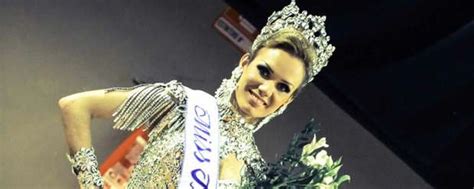 Transexual Brasileira Kalena Rios é Eleita Miss Universo Trans
