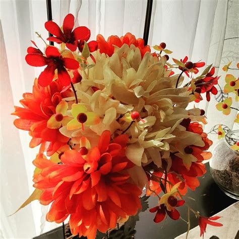 Use fg market's directory of wholesale silk flowers and greenery vendors to help you purchase the best permanent products for your store.>www.fgmarket.com. My Dollar Tree Floral Creations- in 2020 | Silk flowers ...