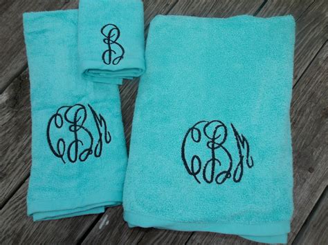 Show your style throughout your home with special personalized bath towels to complete your customized home decor. Script Monogrammed Bath Towel Set Monogrammed Towel Set