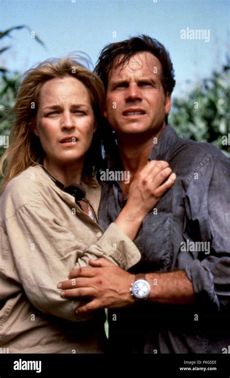 Twister Bill Helen Hunt Hi Res Stock Photography And Images Alamy