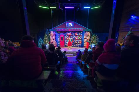 Santas Gallery Winter Wonderland Snowdome