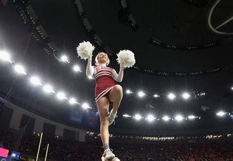 Postgame Video Of Alabama Cheerleader Is Going Viral The Spun