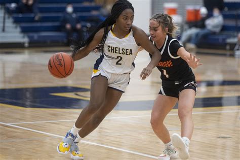 Ann Arbor Area Basketball Leila Wells Outscores Adrian As Chelsea