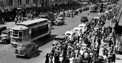 A Deep Look Into Architecture And Urban Design Of New York City In The 1930s Through Berenice