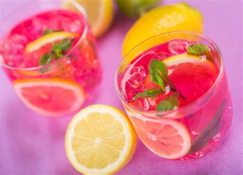 Drink Pink Lemonade Conheça A Bebida Mista Sem álcool Que Faz Sucesso Entre Os Gringos
