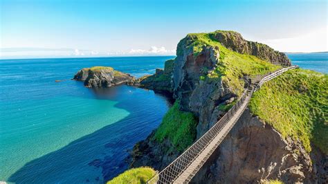 The Causeway Coastal Route Northern Ireland ️🗺 Stretching From
