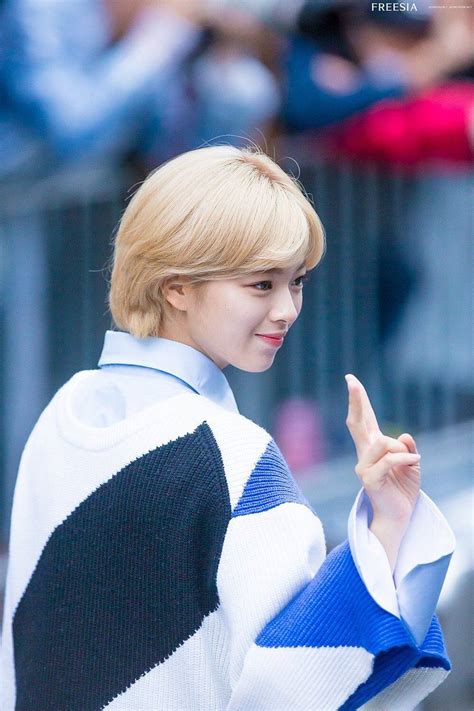 Twice s jeongyeon will be absent for the future activities of the group she went on hiatus in last october after dealing with anxiety and recovering from an injury and made her comeback on stage at the sma 2021 at the end of january this year. 11 Photos prove TWICE's Jeongyeon is leaving behind her ...