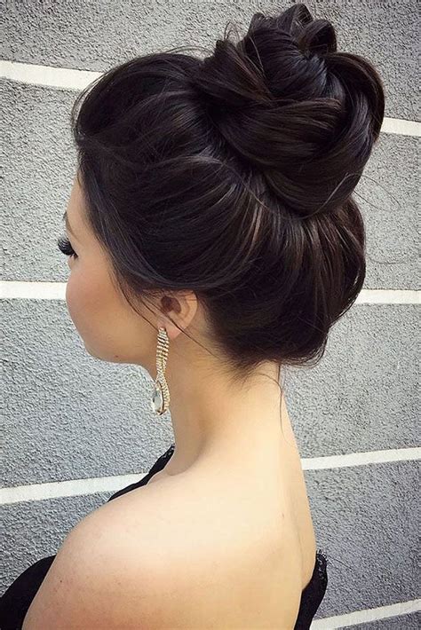 Unique Hair Bun Styles For Wedding Party Trend This Years Stunning And Glamour Bridal Haircuts