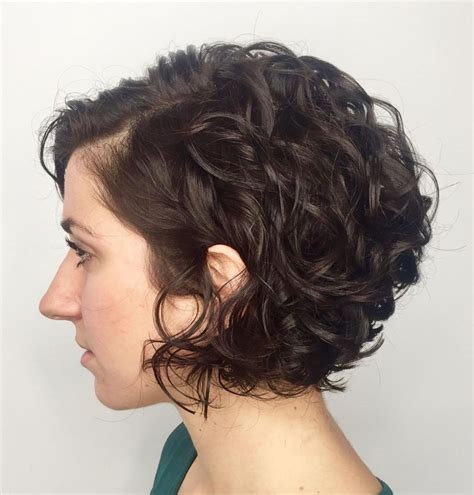 Jaw Length Curly Bob With Bangs Haircuts For Curly Hair Curly Hair
