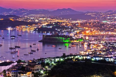 Bodrum is a town on the southern aegean coast of turkey, popular with tourists from all over the world. Rent a yacht in Bodrum | What to see in Bodrum During Yacht Charter | Contact Yachts