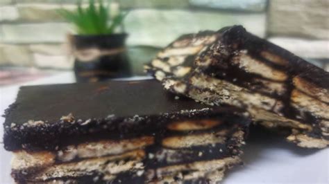 Kek batik) is a type of malaysian fridge cake dessert inspired by the tiffin, brought in the country by the british during the colonial era, and adapted with malaysian ingredients. KEK BATIK LEGEND SEDAP,LEMBUT DAN MUDAH TANPA BAKAR ...
