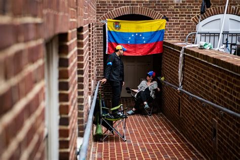 Venezuelan Embassy Goes Dark As Standoff Intensifies On Streets Of Washington The Washington Post
