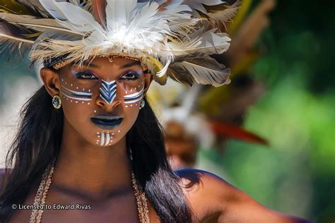 Tainos Republica Dominicana Vinculan Arte Rupestre Taíno Con La