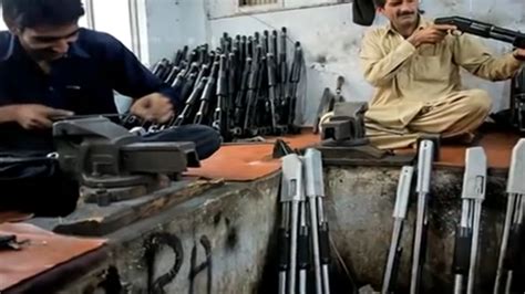 Why Pakistans Centuries Old Weapon Making Market Is Slowly Dying Al
