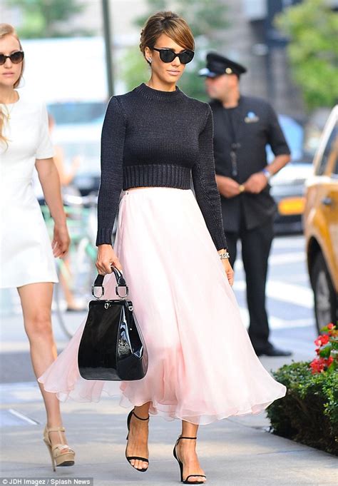 Jessica Alba Outshines The Catwalk Models In Pretty Pink Chiffon Skirt