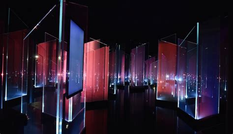 Agc Launches High Tech Glass Re Projecting See Through Videos Archipanic