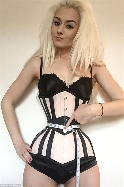 Fetish Model Romanie Smith Wants To Have World S Smallest Waist Daily