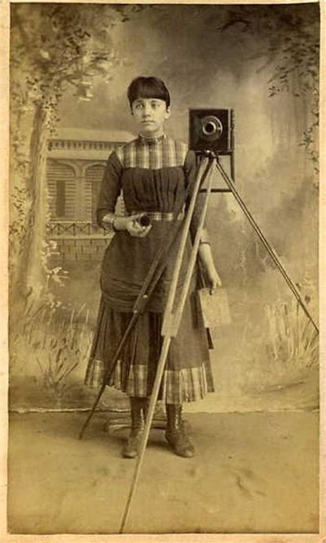 Pioneering Female Photographers Interesting Portraits Of Saiin Ahmadnur