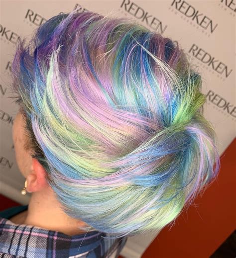 35 Of The Most Beautiful Short Hairstyles With Pastel Colors Rainbow