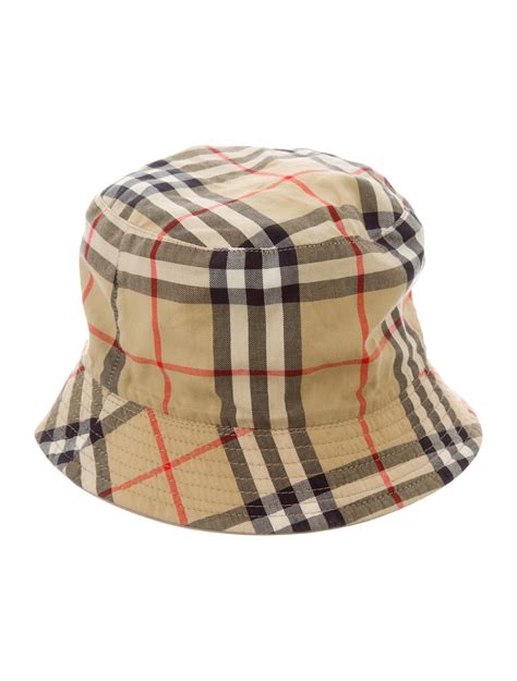 Burberry Reversible Bucket Hat Accessories Bur77063 The Realreal