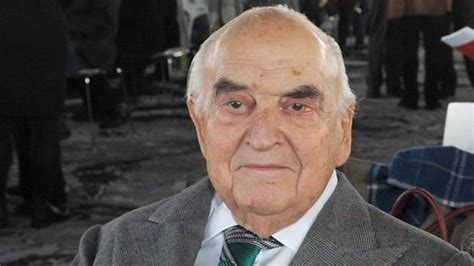 Publisher Lord Weidenfeld Dies In London At The Age Of 96 Bbc News