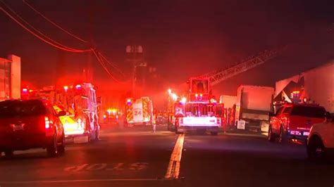 Illegal Hash Oil Lab Explodes At San Leandro Warehouse 4 Arrested Police Nbc Bay Area