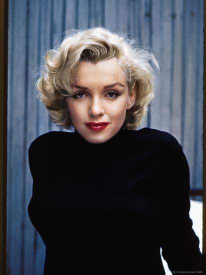 Actress Marilyn Monroe Posing At Home In Her Backyard Premium