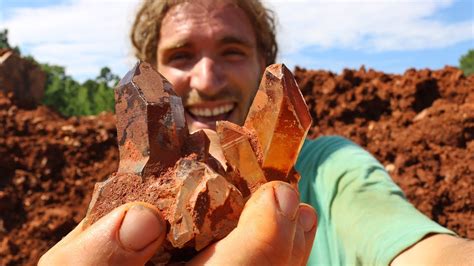 Jackpot Crystal Dig At Arkansas Mine Youtube