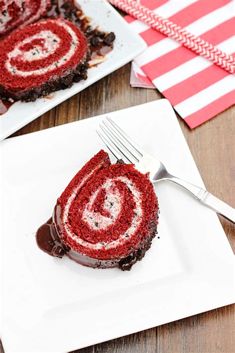 Red Velvet Oreo Cake Roll Whats Cooking Love