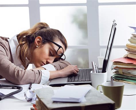 Feel Sleepy Mid Day At Work These Natural Ways Will Help You Deal With