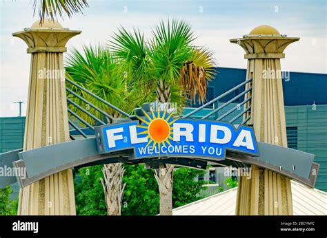 Welcome Florida Sign Sunshine State Hi Res Stock Photography And Images