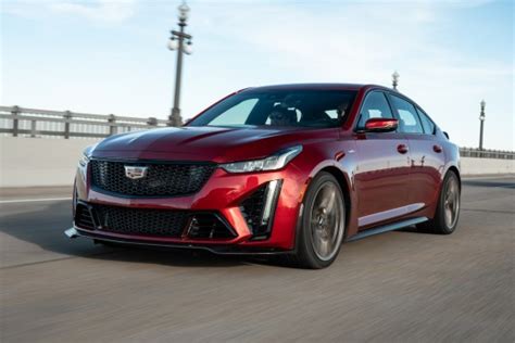 Cadillac Ct4 V And Ct5 V Blackwings Get Special Delivery Option