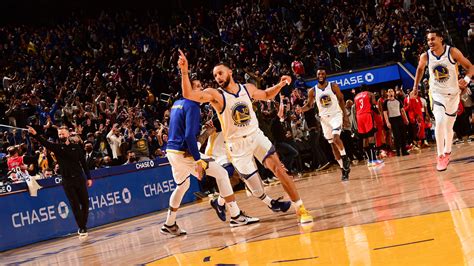 warriors observations steph curry hits buzzer beater in win over rockets rsn
