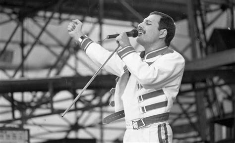 Freddie Mercury Quotes Remembering The Queen Frontman With 23 Of His