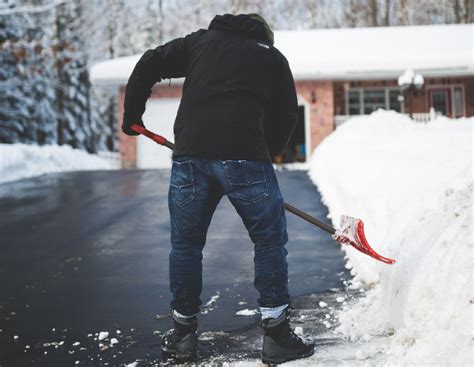 Tips For Safe Snow Shoveling