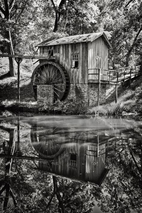 Water Wheel Mississippi Great Outdoor In 2019 Water Mill Old