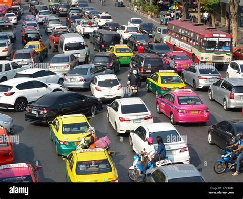 Thailand Bangkok Traffic Jam Taxicabs Congestion Stock Photo Alamy