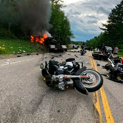 Bikers bid goodbye to 7 motorcyclists killed in New Hampshire crash
