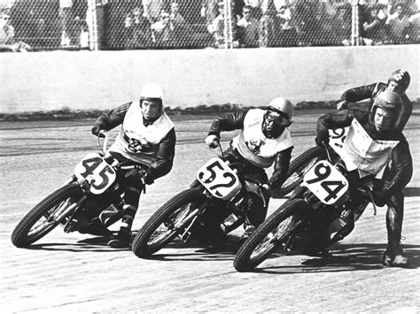 The ama motorcycle hall of fame, closed to visitors since march 20 in compliance with ohio's coordinated response to the coronavirus pandemic, reopened on monday, june 22, for the enjoyment of fans and students of. Harley Davidson Motorcycle: Harley Davidson History