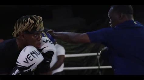 Venum Boxing Gloves Worn By Ksi In The Youtube Video Down Like That