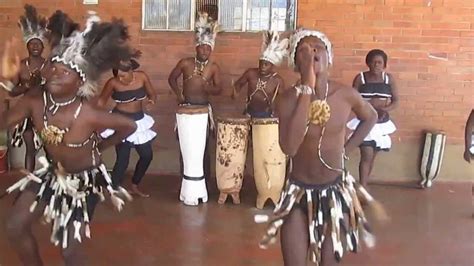 Nengoma Arts Cultural Dance Troupe Dinhe Makonde Dance Youtube