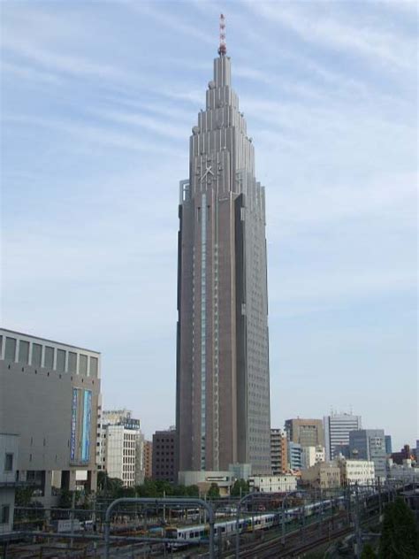 Is the predominant mobile phone operator in japan. NTT DoCoMo Yoyogi Building - The Skyscraper Center