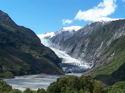 The Franz Josef Glacier Facts And Figures Distant Journeys Blog