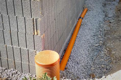 Lehmboden ist eine echte herausforderung im garten obwohl es viele moglichkeiten gibt die. Wasser im Garten | HORNBACH