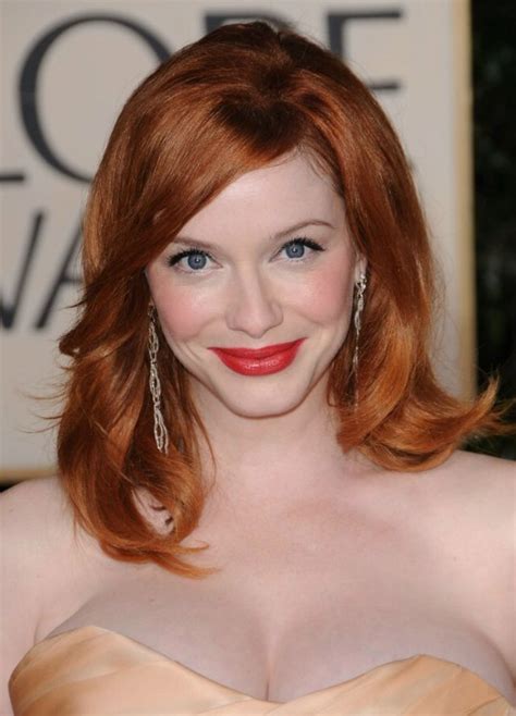 Christina Hendricks Long Red 1960s Hairstyle With Lazy Curls And Side